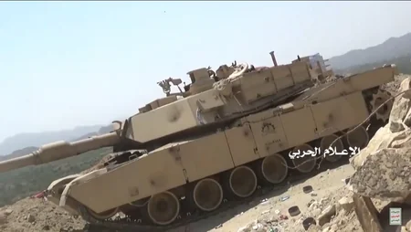 Yəmən üsyançıları Səudiyyə Ərəbistanının Abrams tankını vurub - VİDEO