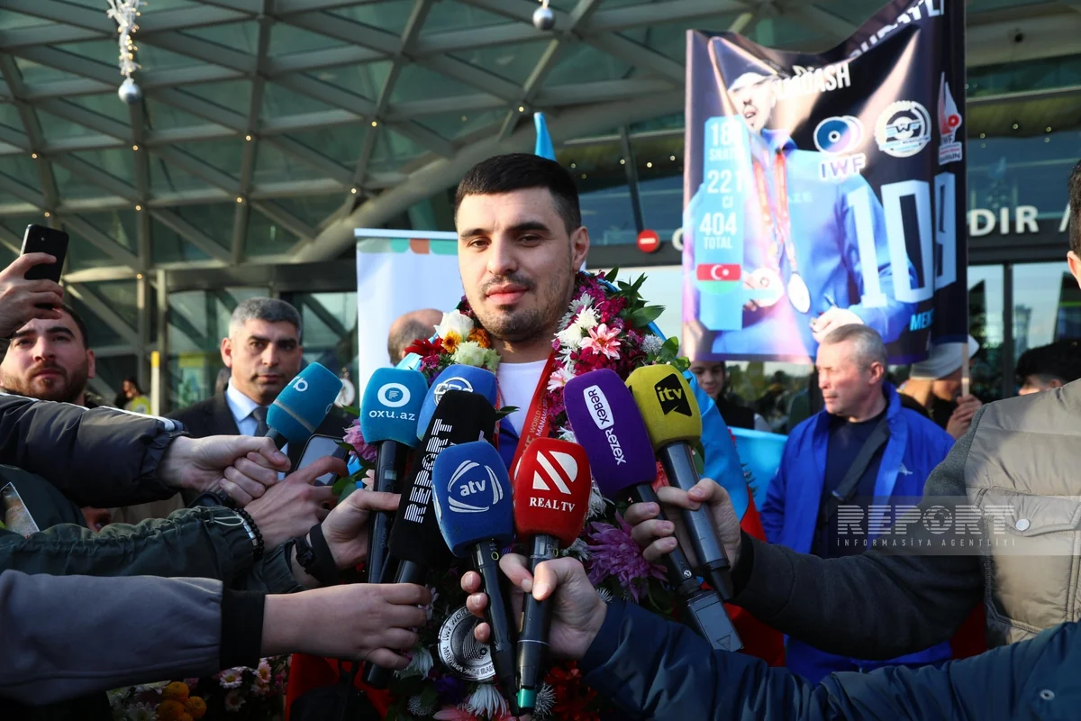 Azərbaycan ağırlıqqaldıranı: Dünya çempionatında qazandığım gümüş medalı atama həsr edirəm