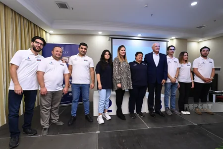 Azərbaycan Yelkən Federasiyası qalib idmançıları mükafatlandırıb