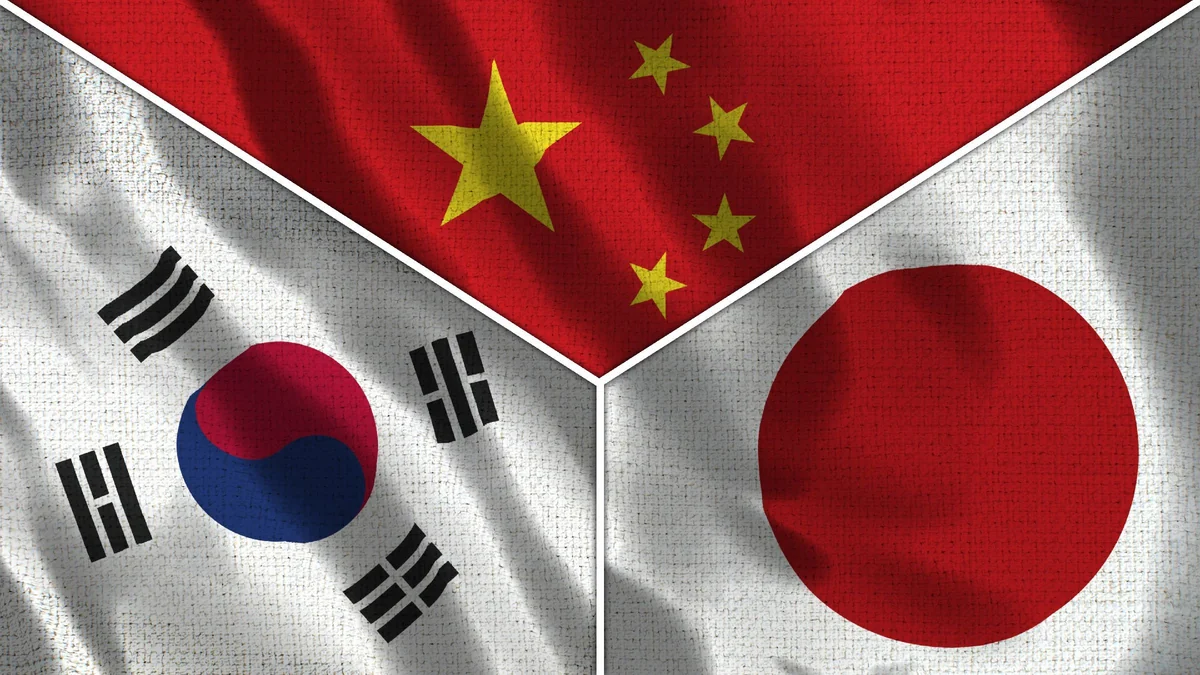 FMs of China, Japan, S.Korea to mull development of trilateral co-op