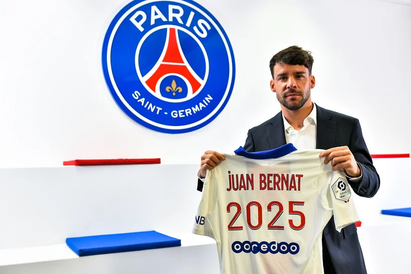 «ПСЖ» продлил контракт с испанским защитником