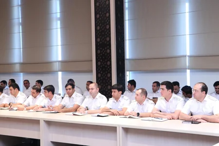 Baş prokuror yanında Korrupsiyaya qarşı Mübarizə Baş İdarəsində geniş əməliyyat müşavirəsi keçirilib