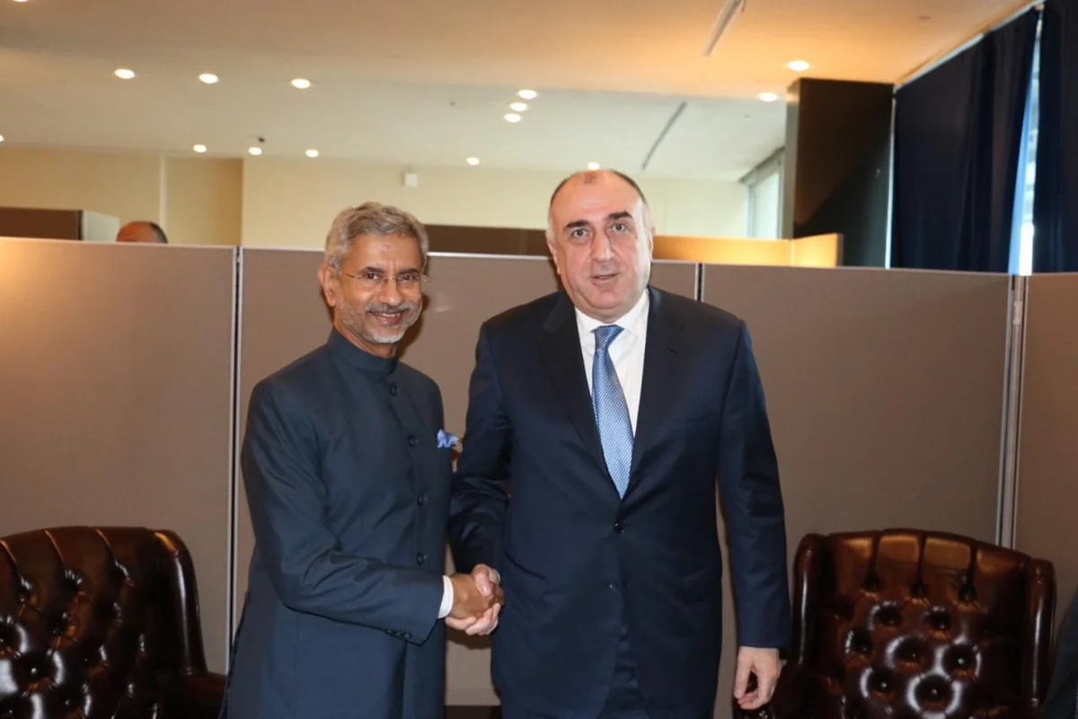 Elmar Məmmədyarov hindistanlı həmkarı ilə görüşüb