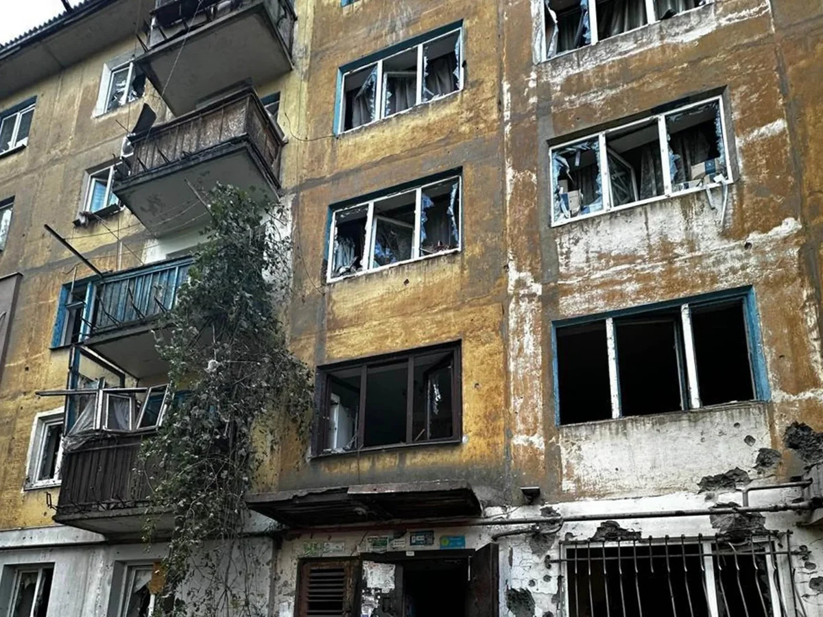 Rusiyanın Konstantinovkada bazara endirdiyi zərbələr nəticəsində 3 nəfər ölüb, 4 nəfər yaralanıb