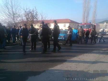 ​Qaxda iki avtomobil toqquşub, 4 nəfər xəsarət alıb - FOTO