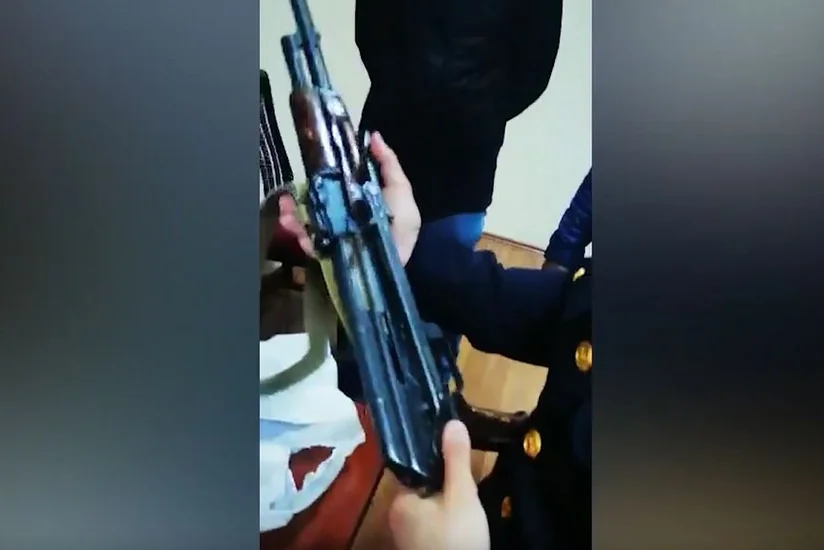 Su polisləri İrandan göndərilən avtomat və narkotiki dövriyyəyə buraxmağa çalışan şəxsi saxlayıb - YENİLƏNİB