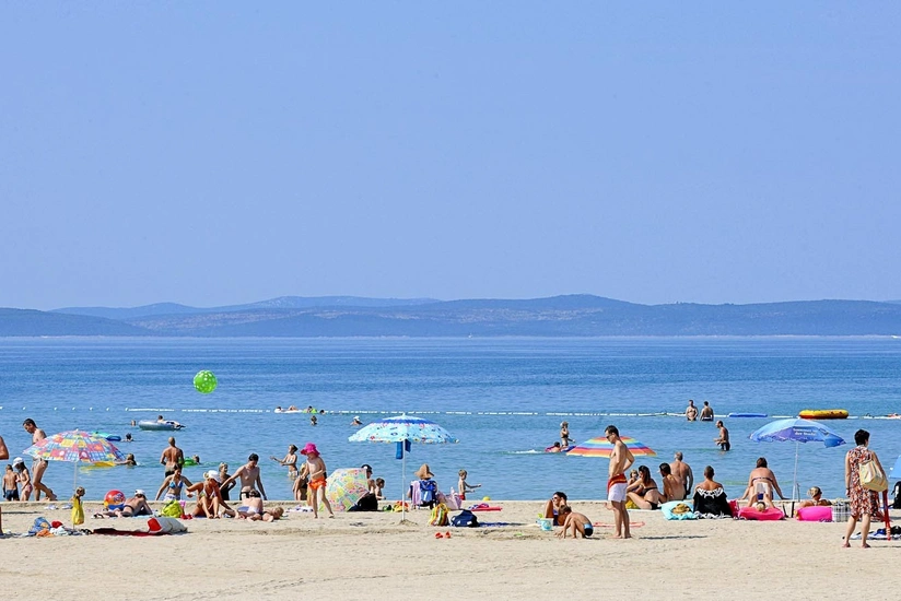 ÜST: Çimərliklərdə ehtiyatlı olmaq lazımdır