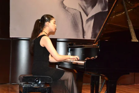 Beynəlxalq Muğam Mərkəzində fortepiano musiqisi axşamı keçirilib