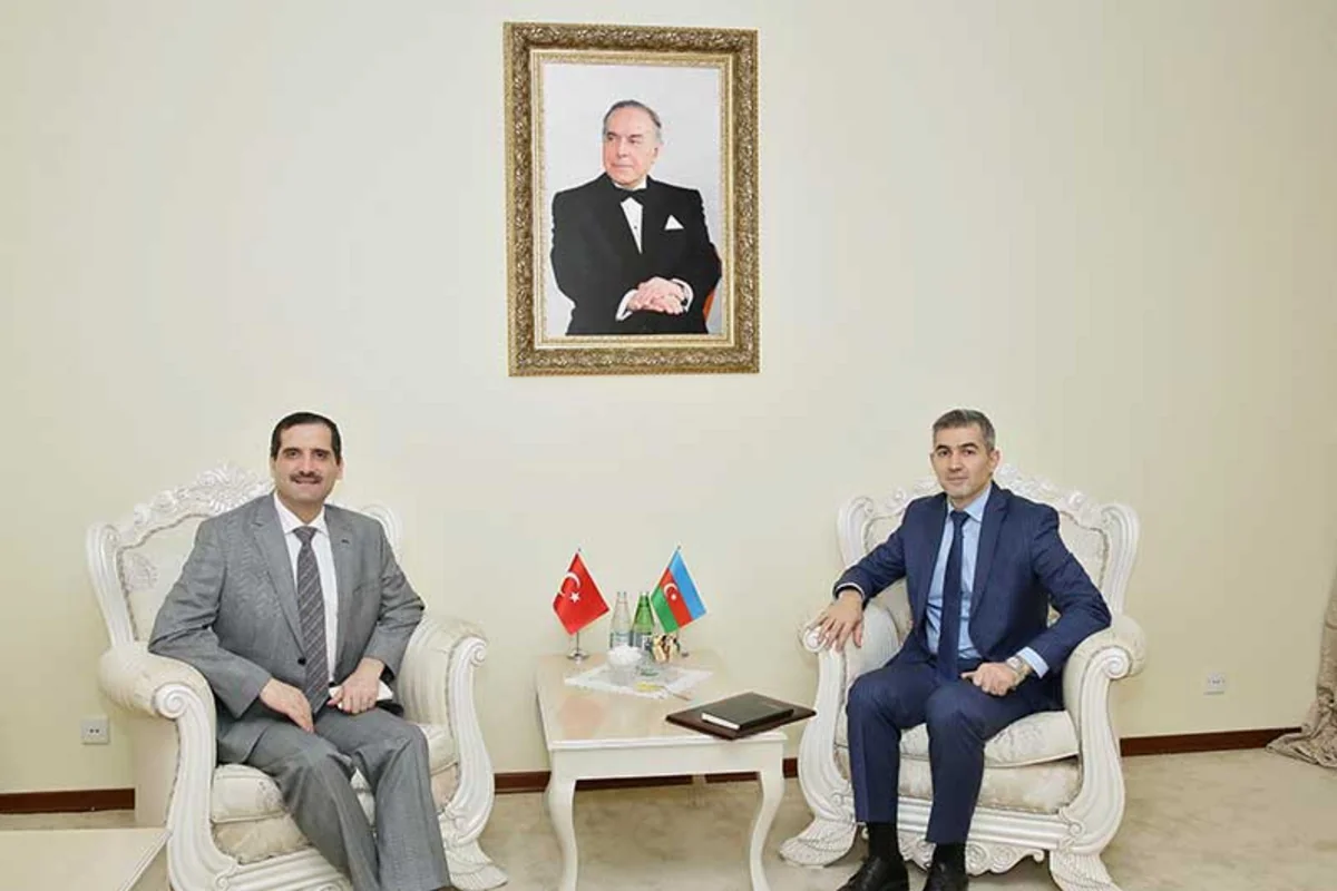 Dövlət Miqrasiya Xidmətinin rəisi Türkiyə səfiri ilə görüşüb