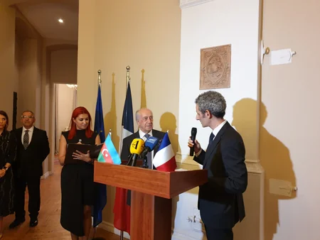 Director of National Art Museum awarded with French order