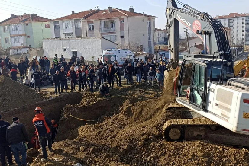 Ankarada tikinti sahəsi çöküb, iki fəhlə ölüb