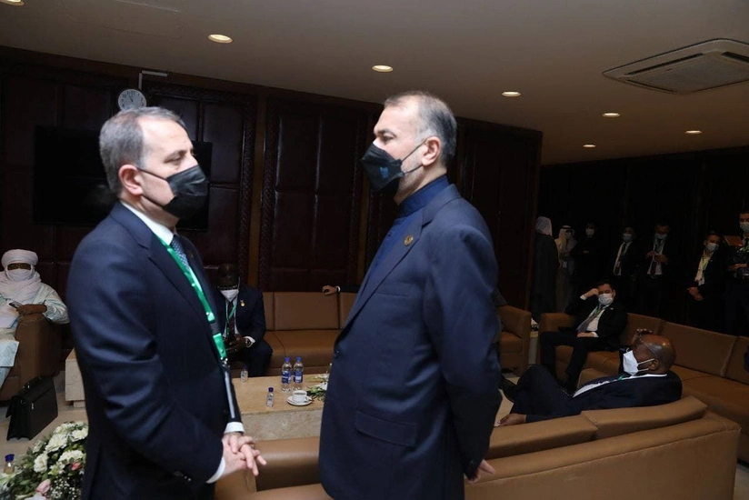 Azerbaijani, Iranian FMs discuss cooperation