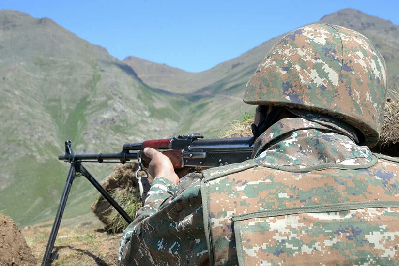 Министр: Незаконные армянские вооруженные формирования должны быть выведены из Карабаха
