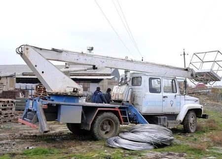 Azərişıq 28 May qəsəbəsində yeni şəbəkə qurur