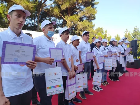 Respublika fənn olimpiadalarının qalibləri mükafatlandırılıb