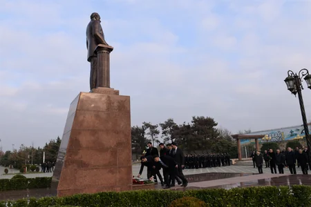 Salyan, Neftçala, Hacıqabul və İmişlidə ulu öndərin xatirəsi yad edilib - YENİLƏNİB