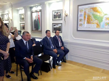 Fuad Muradov Gürcüstandakı azərbaycanlı ağsaqqallarla görüşüb