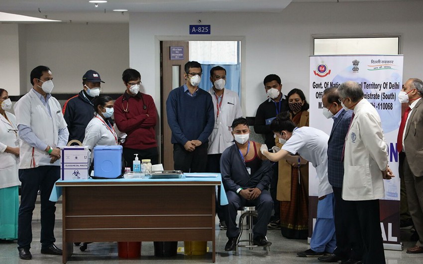 India's daily COVID case count keeps surging