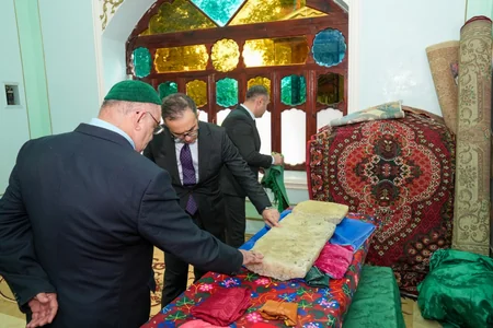 Dini Komitənin sədri Lənkərandakı “Şeyx Zahid” ziyarətgahı və Böyük bazar “Cümə” məscidində olub