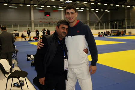 ​Azərbaycan Cüdo Federasiyasının vitse-prezidenti Sadıq Sadıqov Avropa çempionatında medal qazanan cüdoçularımızı təbrik edib - FOTO