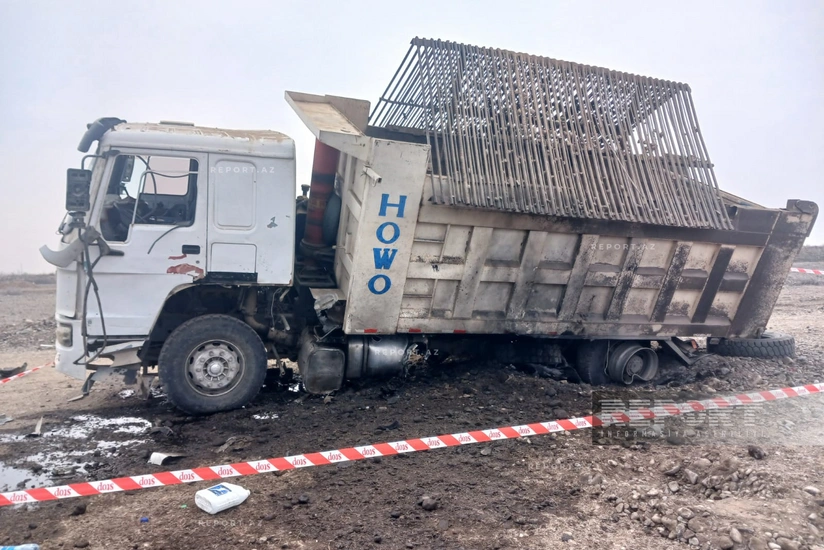 Ağdamda yük avtomobili sel sularının gətirdiyi minaya düşüb