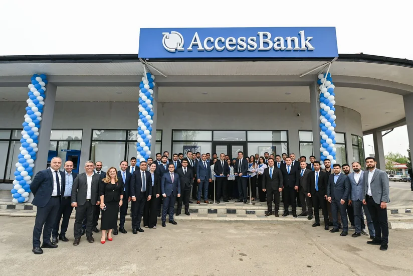 AccessBankın yeni konseptli filialı artıq Cəlilabadda!