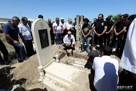 Founder of first Azerbaijani rock group buried