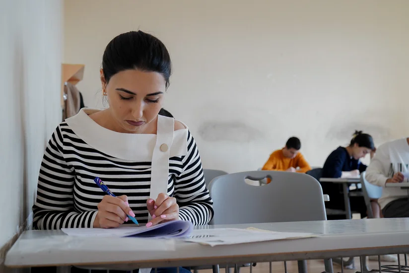 Bu gün 20 minə yaxın bakalavr magistraturaya imtahan verib - YENİLƏNİB