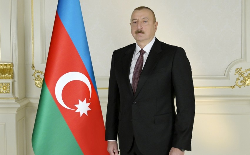 Prezident Fikrət Qocaya zəng edib