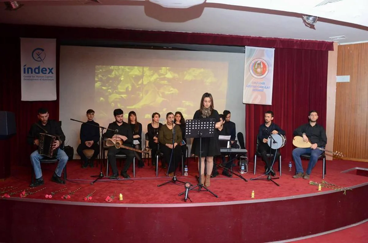 Əksişəhərdə Şiir ve Ağıtlarda Hocalı adlı tədbir keçirilib