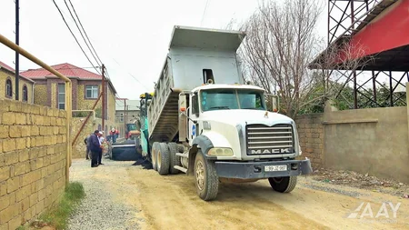Bakının Hürriyət küçəsi təmir olunur