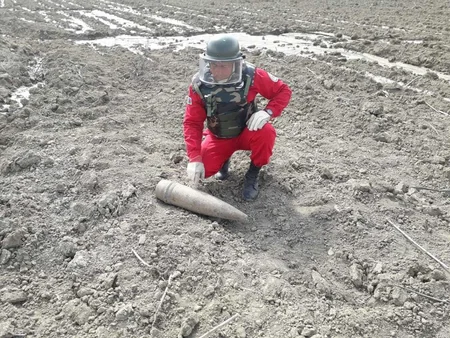 Ağstafada top mərmisi aşkar olunub - FOTO