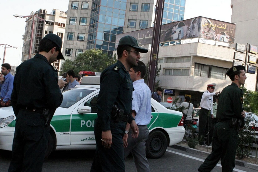 İranın cənub-şərqində polisə hücum olub