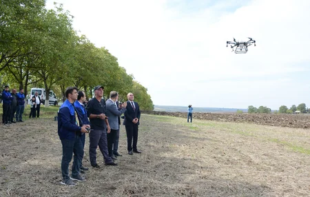 “Dron idarəedilməsi və dəqiq aqronomluq” üzrə təlimlər izlənilib