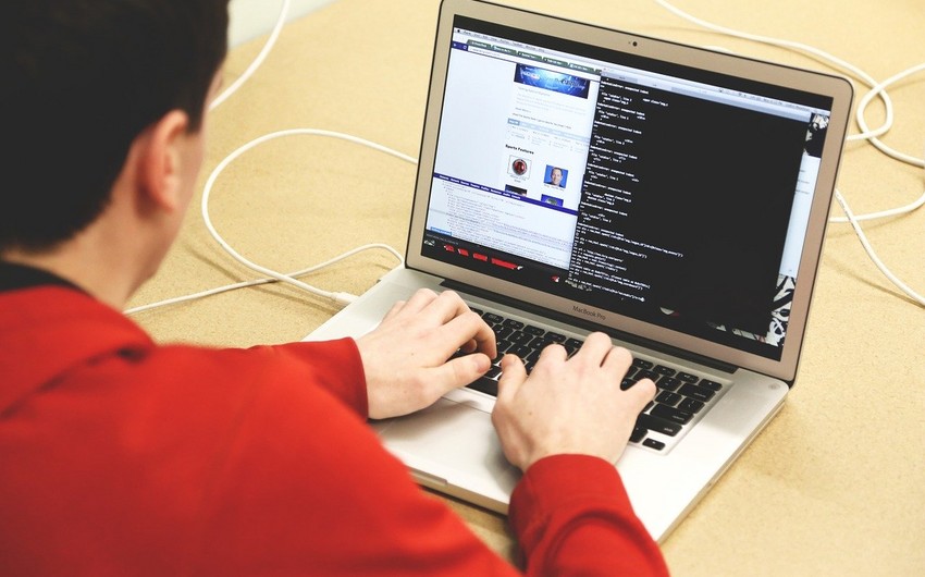 Personal data of three social network users leaked