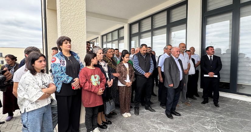 Kəngərliyə yola salınan növbəti köç karvanı çatıb, mənzillərin açarları təqdim edilib - YENİLƏNİB 2
