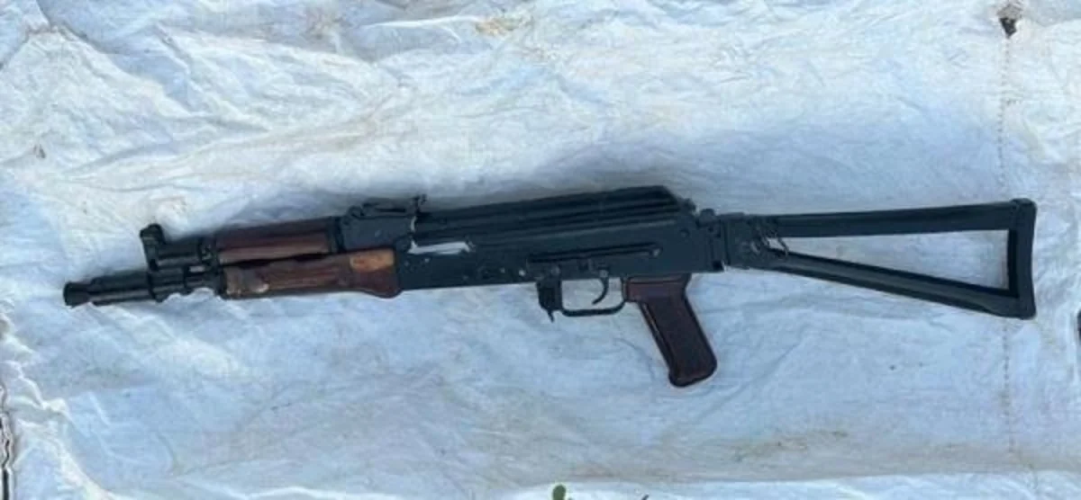 Məhkumun Gəncədə gizlətdiyi avtomat tapılıb