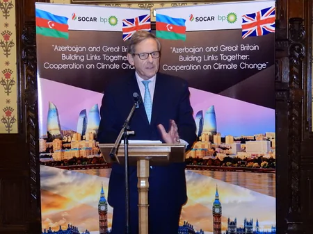 Azərbaycan-Böyük Britaniya əməkdaşlığı mövzusunda tədbir və “Azərbaycanı kəşf et” kitabının təqdimatı keçirilib - FOTO