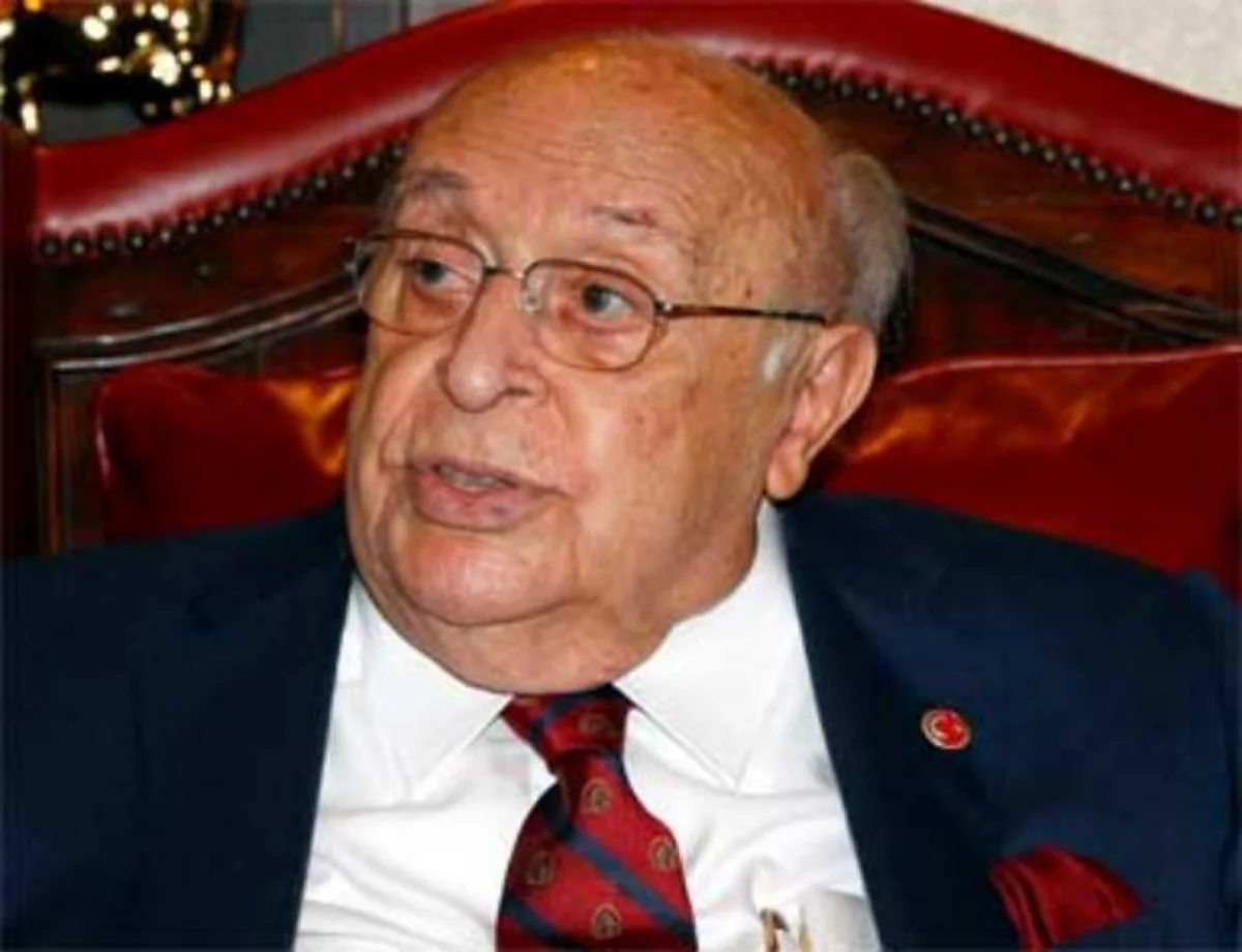 Turkish ex-president Demirel dies