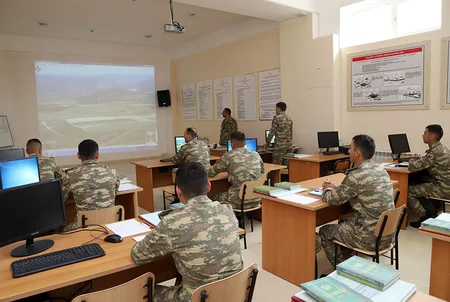 Azerbaijani defense minister views young officers’ training process