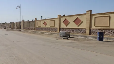 Bakının Pirallahı rayonunun mərkəzi yolunda tikinti işləri aparılır
