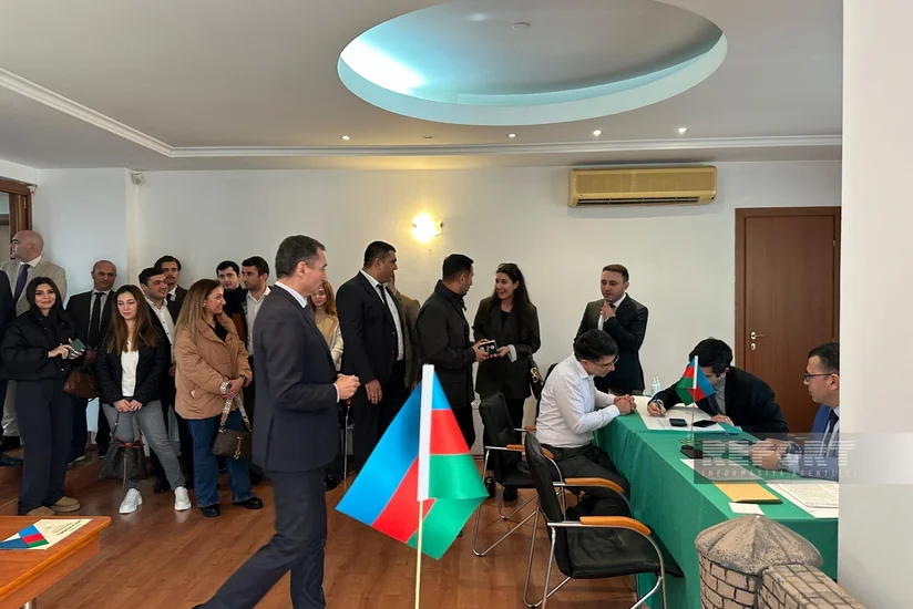 Növbədənkənar Azərbaycan Prezidenti seçkiləri üzrə Rumıniyada səsvermədə aktivlik müşahidə olunur
