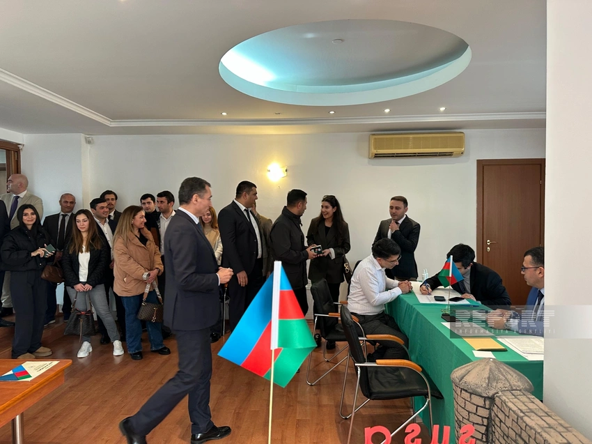 Növbədənkənar Azərbaycan Prezidenti seçkiləri üzrə Rumıniyada səsvermədə aktivlik müşahidə olunur