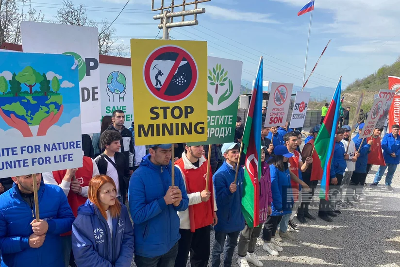 Участники демонстрации на дороге Ханкенди-Лачын продолжают проявлять высокую активность