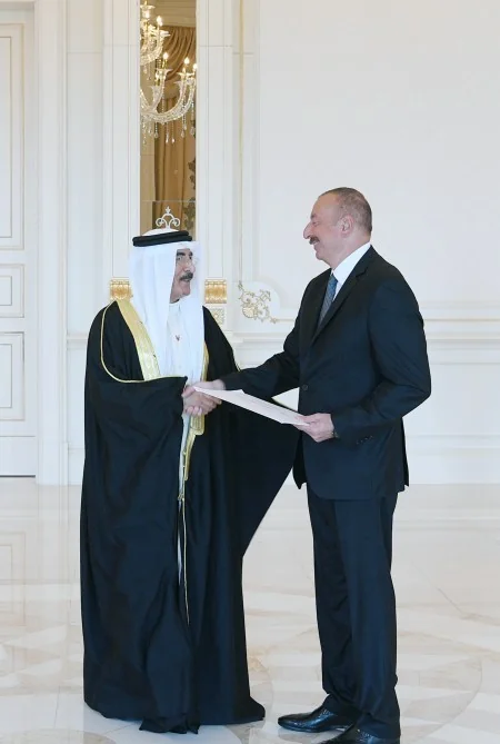 Prezident Bəhreynin Azərbaycanda yeni təyin olunan səfirinin etimadnaməsini qəbul edib - YENİLƏNİB