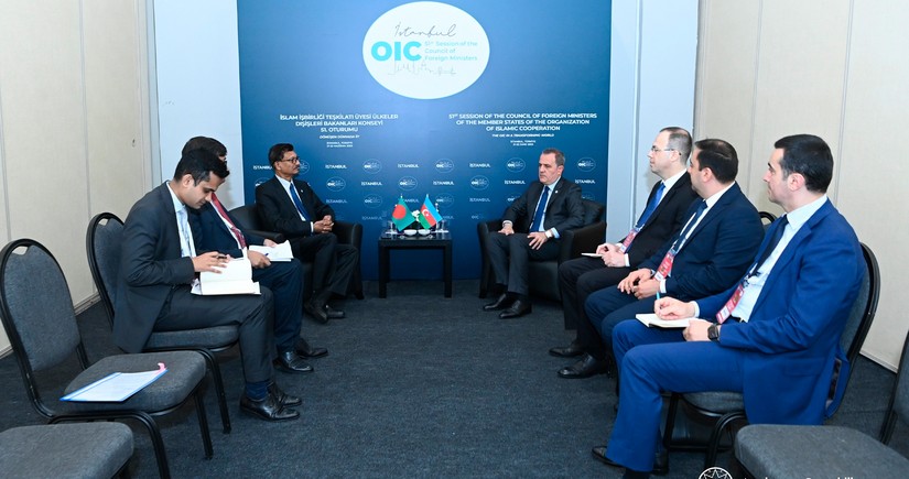 Jeyhun Bayramov mulls strengthening cooperation with Bangladeshi FM
