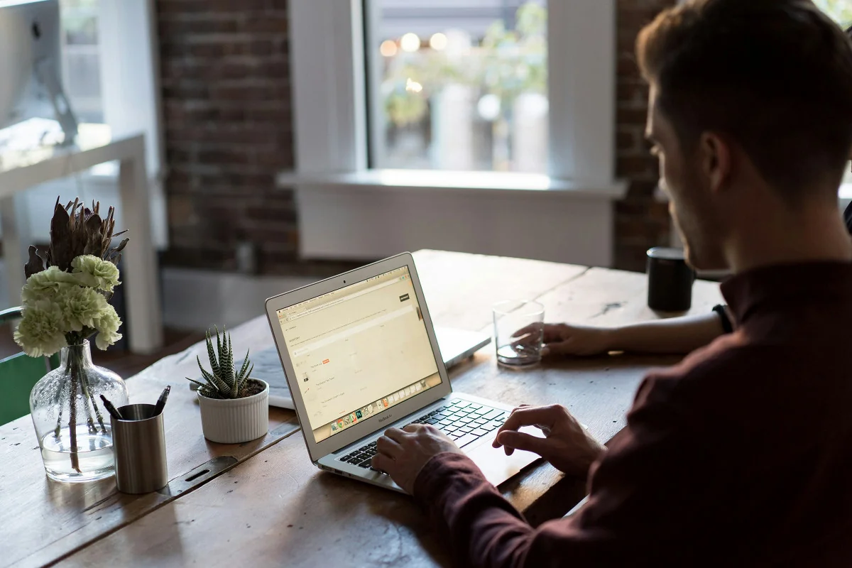 Australian employees now have the right to ignore work emails, calls after hours