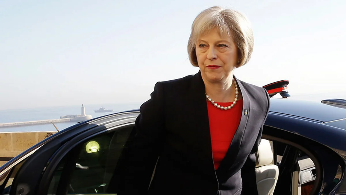 Britaniya baş nazirinin Çinə rəsmi səfəri başlayıb