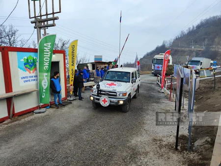 По дороге Ханкенди-Лачын беспрепятственно проехали 19 автомобилей МККК