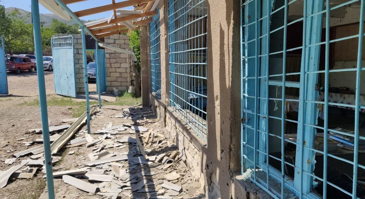 Tovuzda ermənilərin dağıtdığı evlər bərpa olunur